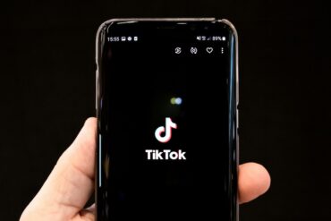 TikTok-unsplash