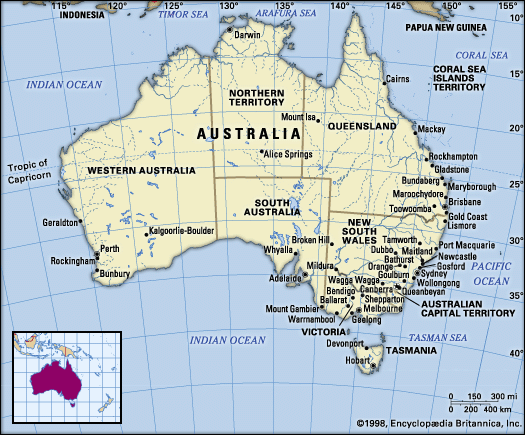 Map showing the country of Australia divided into its states and territories with major cities and surrounding bodies of water, including the Indian Ocean, Coral Sea, Tasman Sea, and Pacific Ocean.