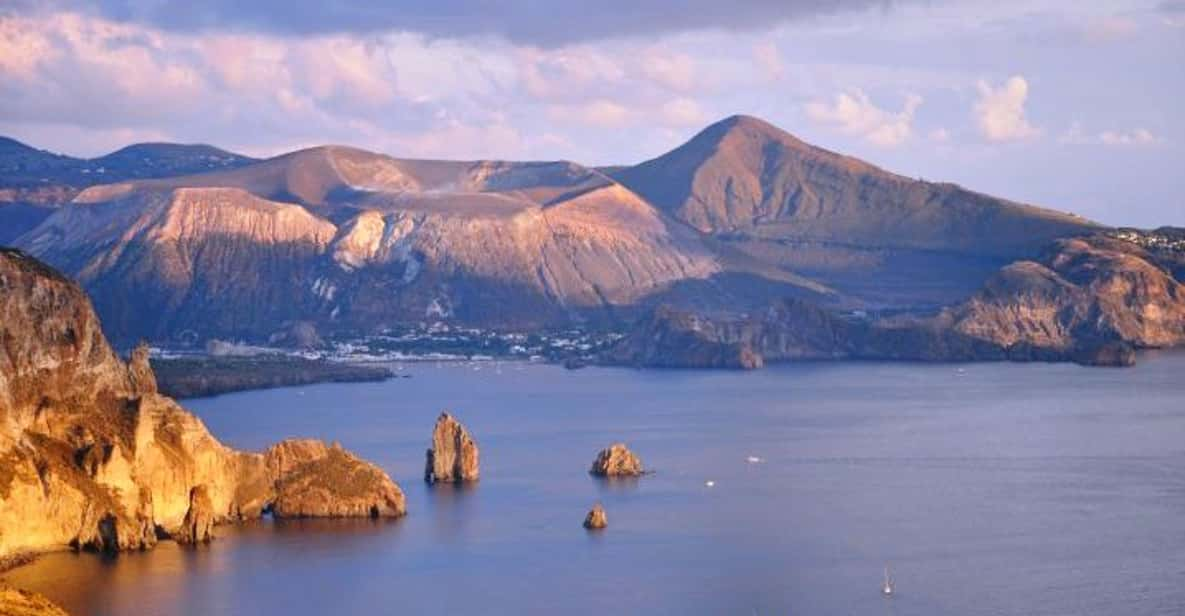 Iz Milazza: enodnevni izlet Lipari in Vulcano | GetYourGuide