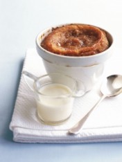 caramel self-saucing pudding