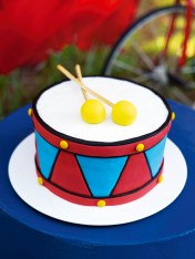 drum cake