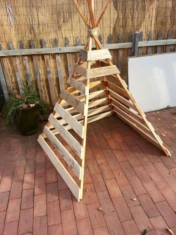 Diy palette teepee