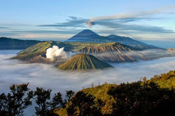 Detail Foto Pemandangan Gunung Nomer 50