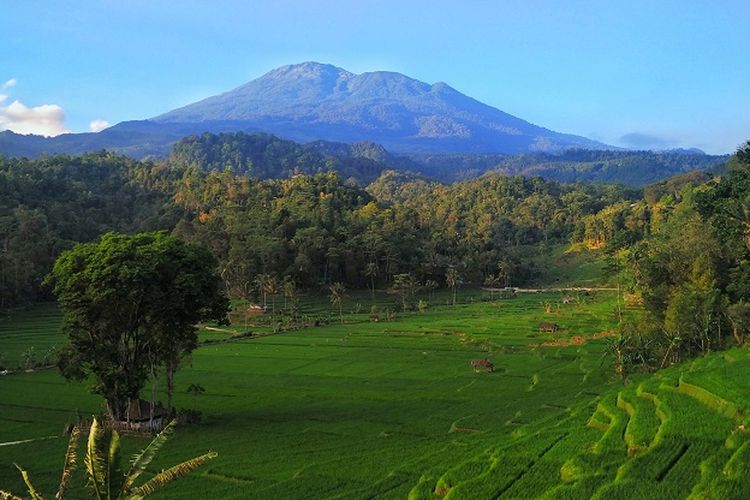 Foto Pemandangan Gunung - KibrisPDR