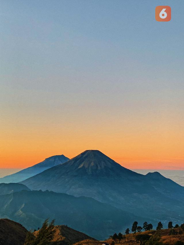 Detail Foto Pemandangan Gunung Nomer 13