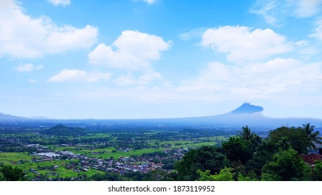 Detail Foto Pemandangan Gunung Nomer 16