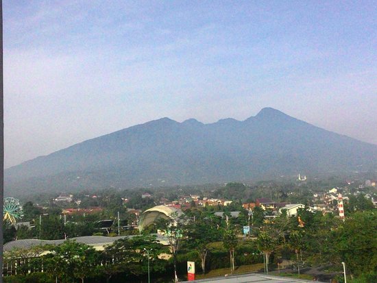 Detail Foto Pemandangan Gunung Nomer 20