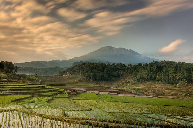 Detail Foto Pemandangan Gunung Nomer 3