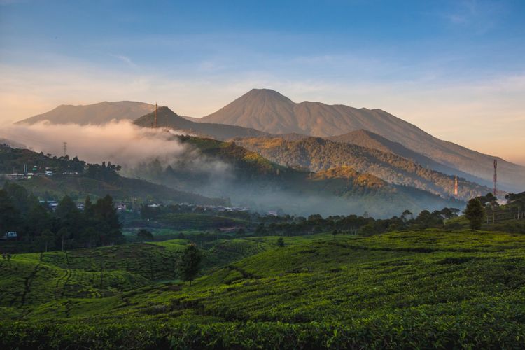 Detail Foto Pemandangan Gunung Nomer 23