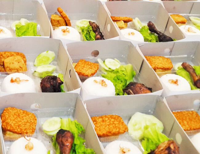 Detail Gambar Tumpukan Nasi Kotak Nomer 30