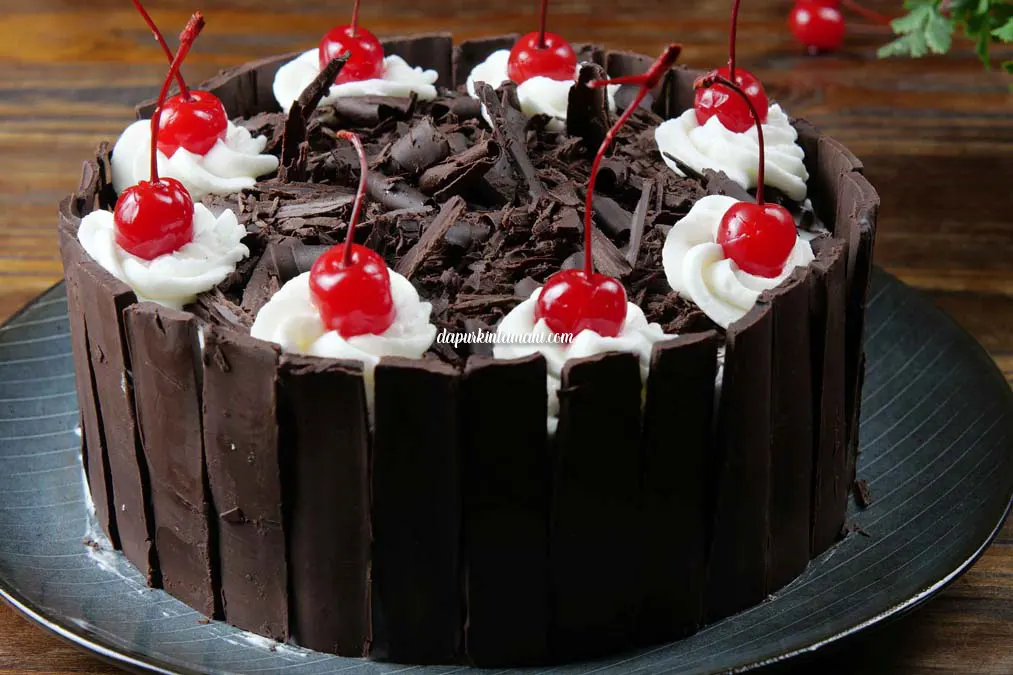 Detail Gambar Roti Black Forest Nomer 2