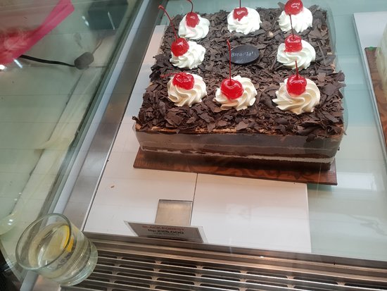 Detail Gambar Roti Black Forest Nomer 15