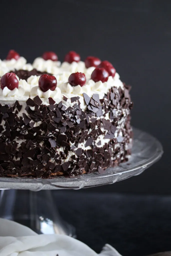 Detail Gambar Roti Black Forest Nomer 26