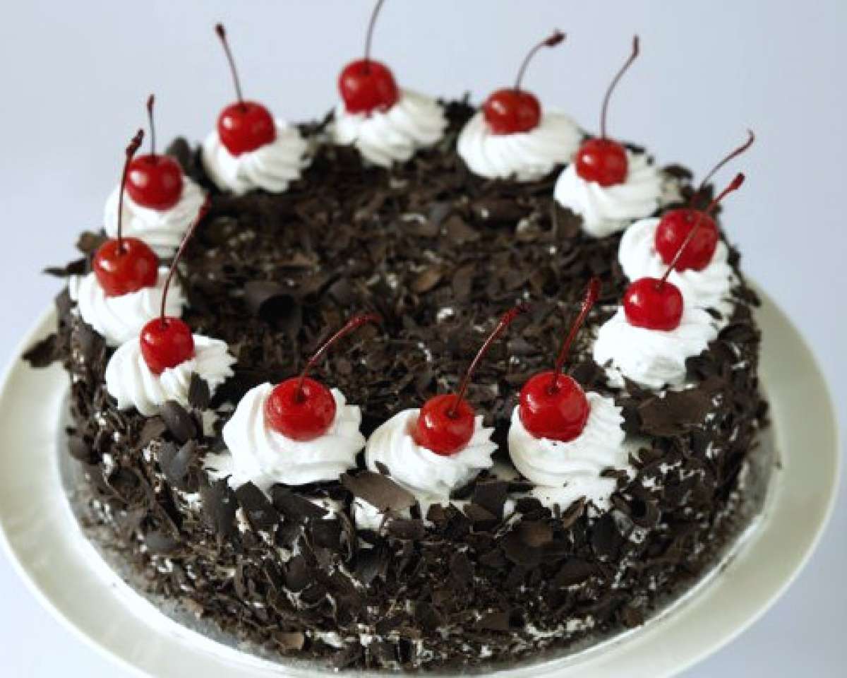 Detail Gambar Roti Black Forest Nomer 32