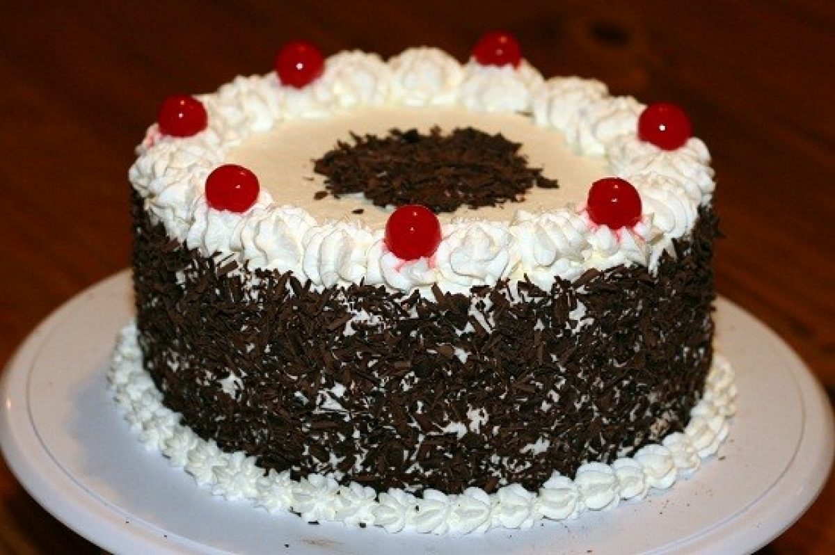 Detail Gambar Roti Black Forest Nomer 42