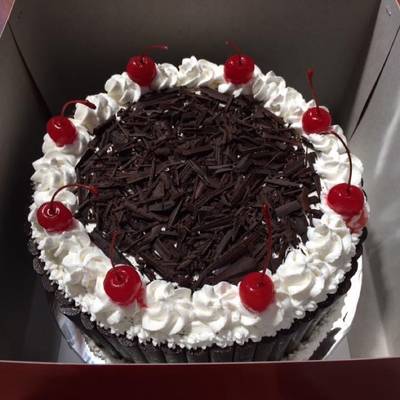 Detail Gambar Roti Black Forest Nomer 7