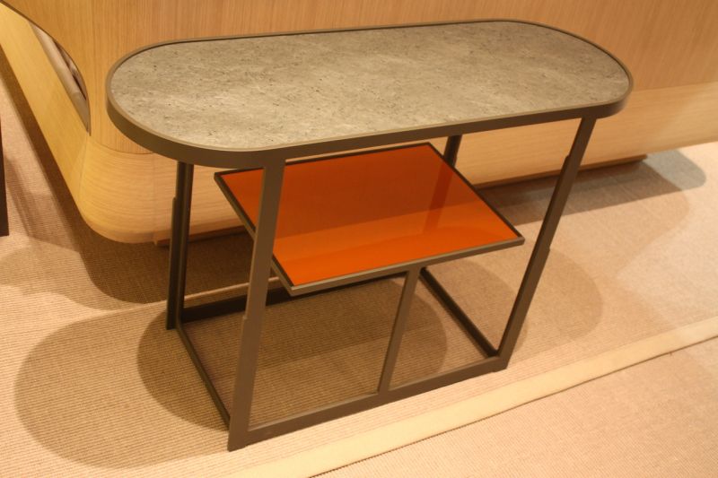 Chi wing side table