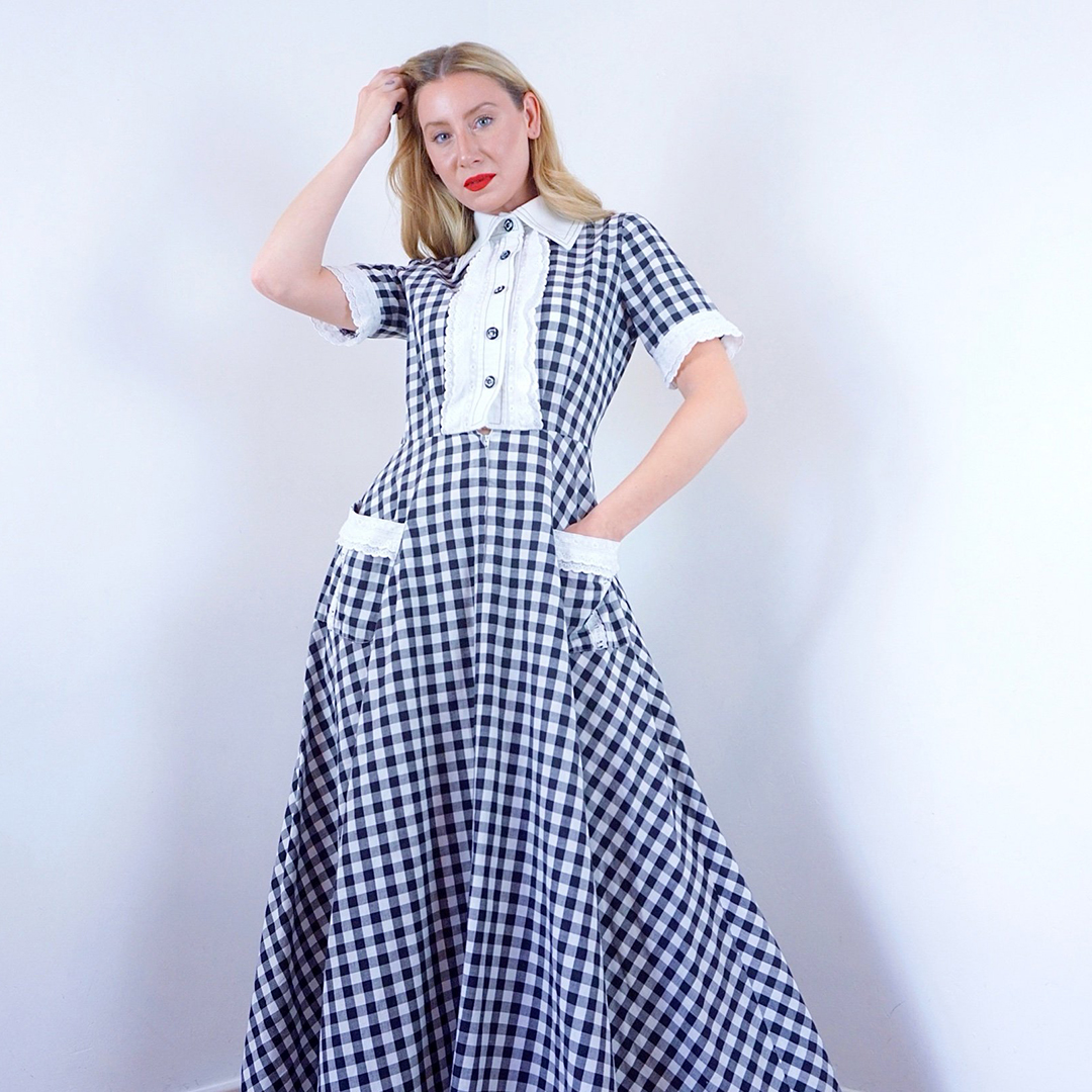 Porcelain &amp;amp; Red