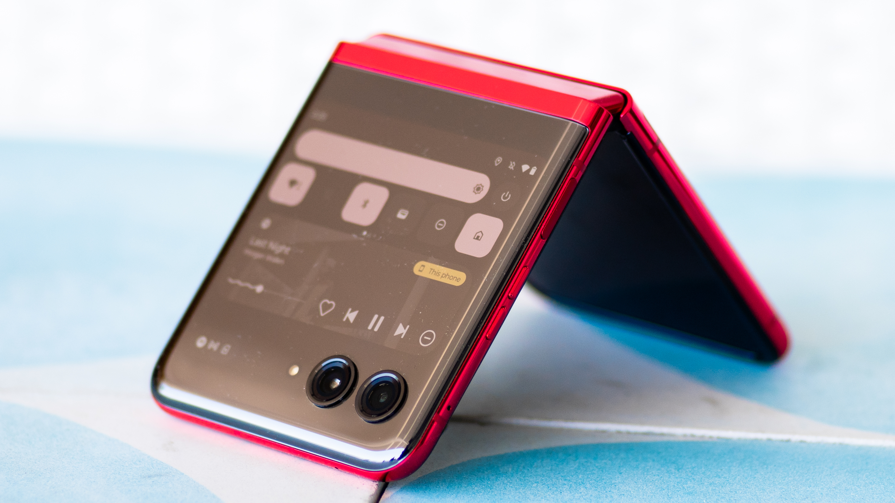 Motorola Razr Plus 2023