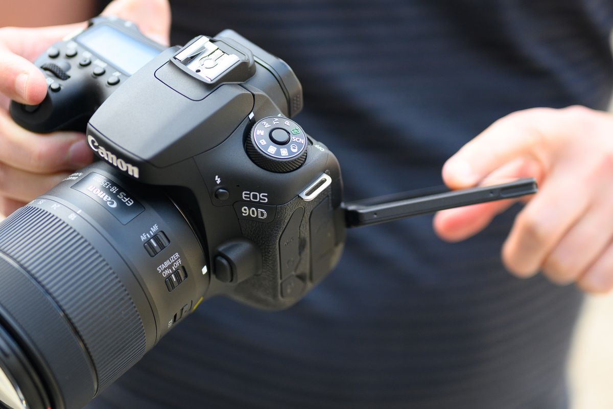 Canon EOS 90D