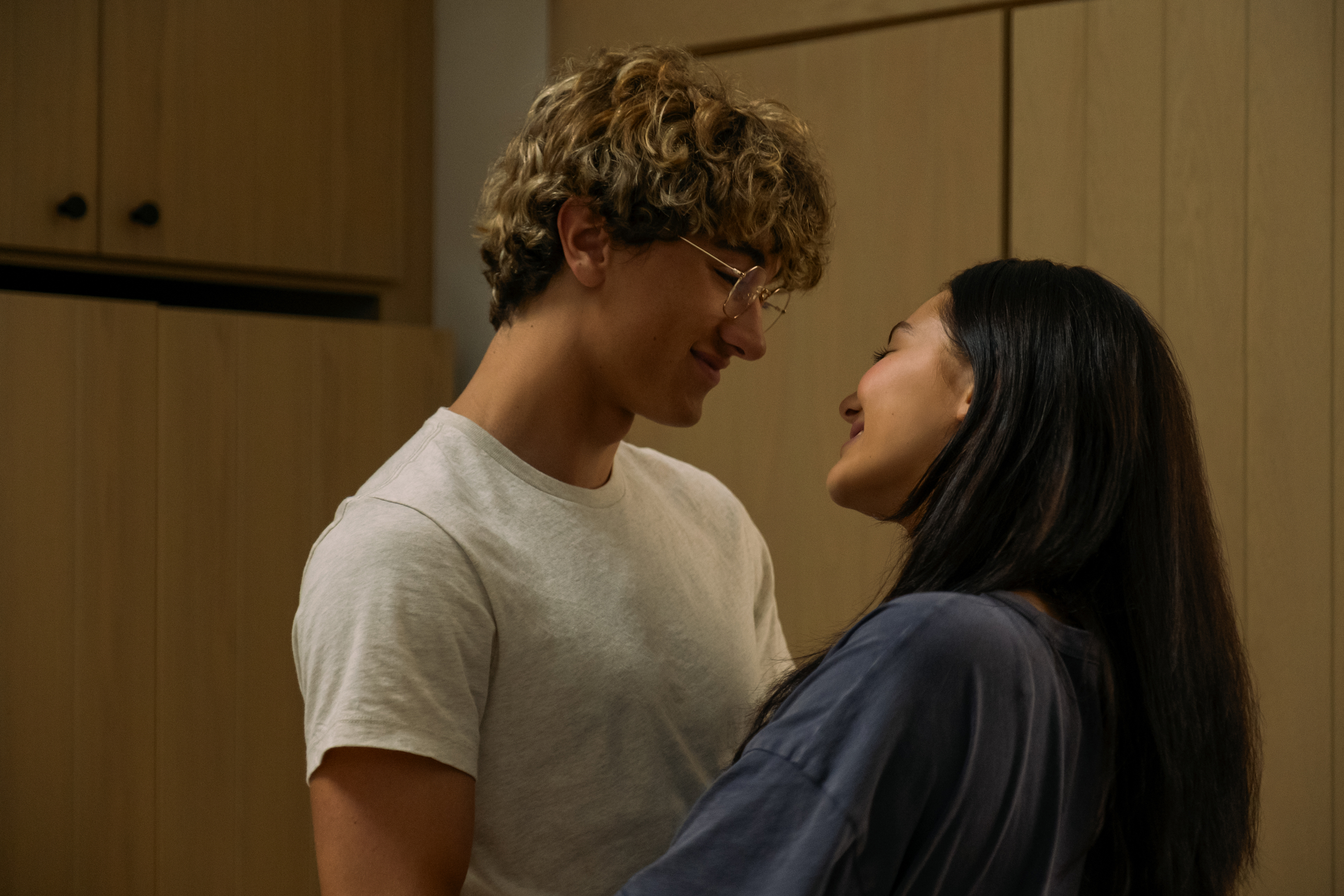 jeremiah looks at belly smiling in the summer i turned pretty