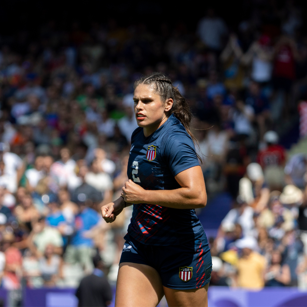 Ilona Maher playing rugby