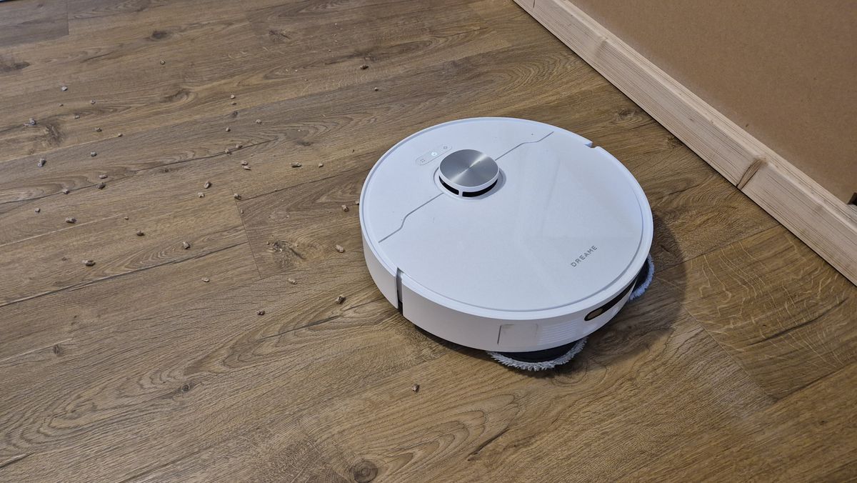 DREAME L10s Ultra Gen 2 robot vacuum and mop