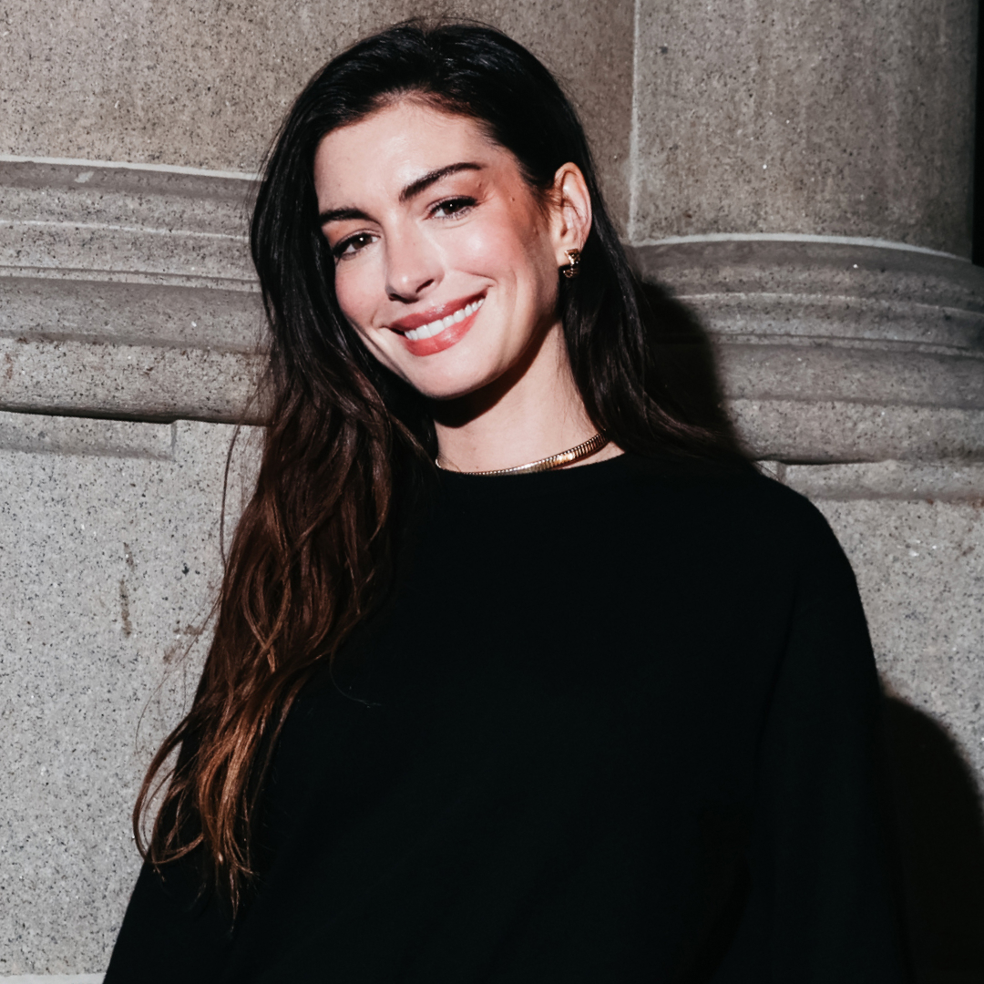 Anne Hathaway got &quot;arrested&quot; during Sabrina Carpenter&#039;s Madison Square Garden concert while wearing a black corset, jeans, and a Bulgari watch
