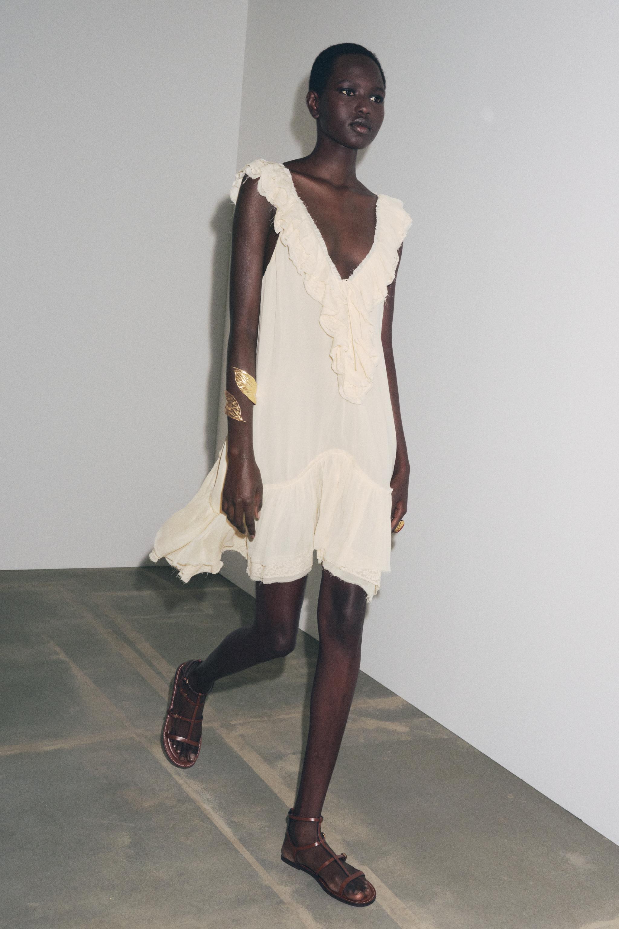 Ruffled Lace Dress Zw Collection