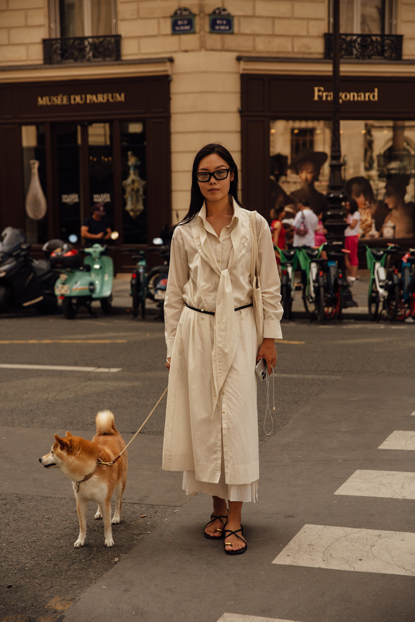 A woman wearing toe ring sandals in Paris.