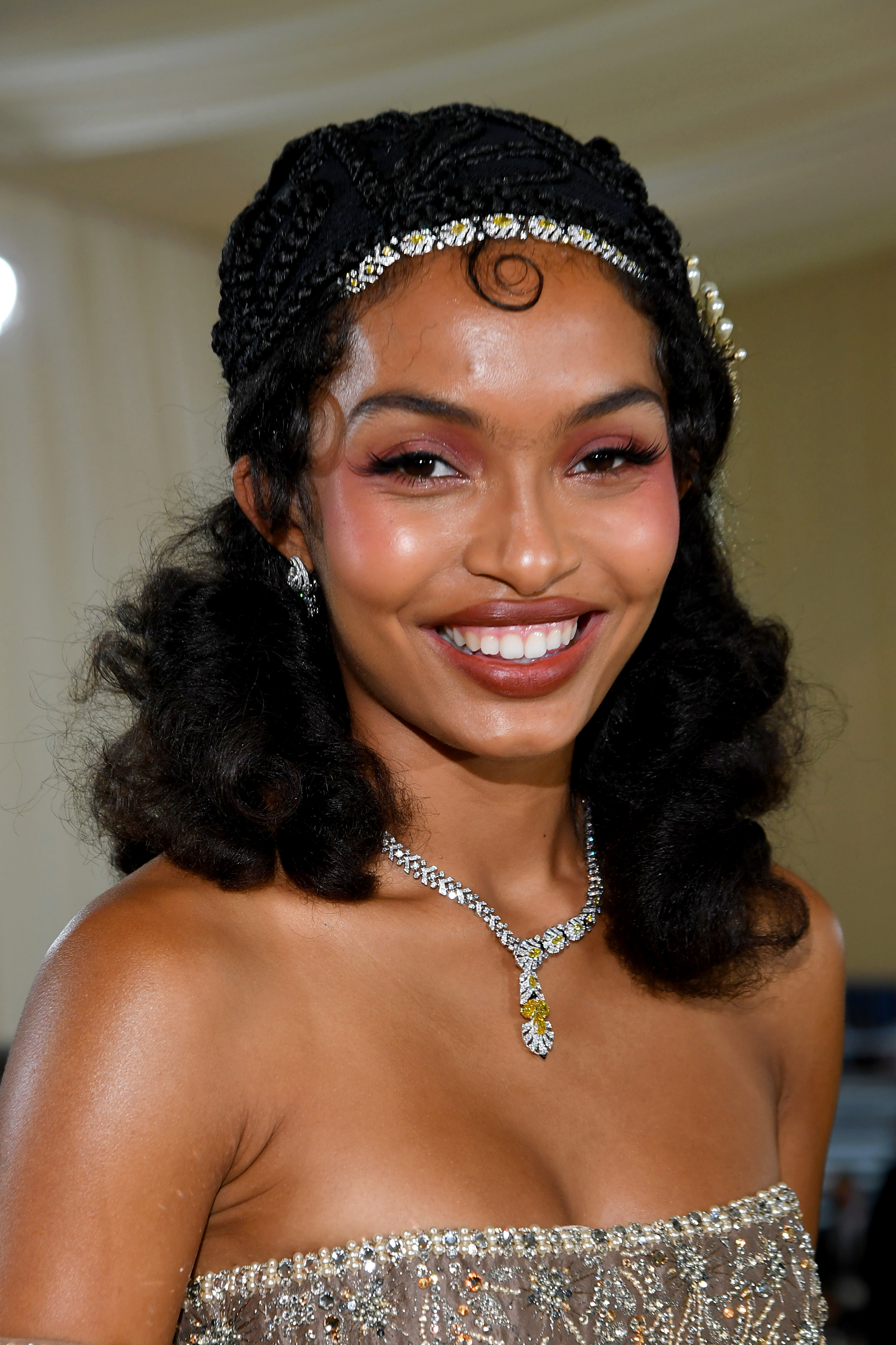 Yara Shahidi Wears a Half-Up, Half-Down Hairstyle