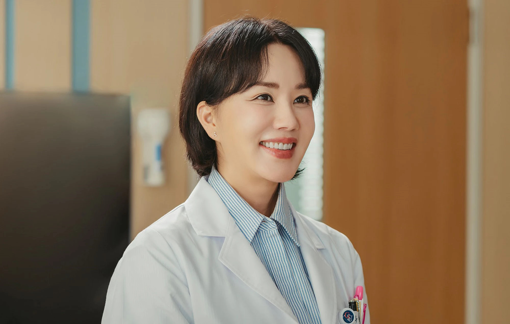 Uhm Jung-hwa in Netflix k-drama &#039;Doctor Cha&#039;