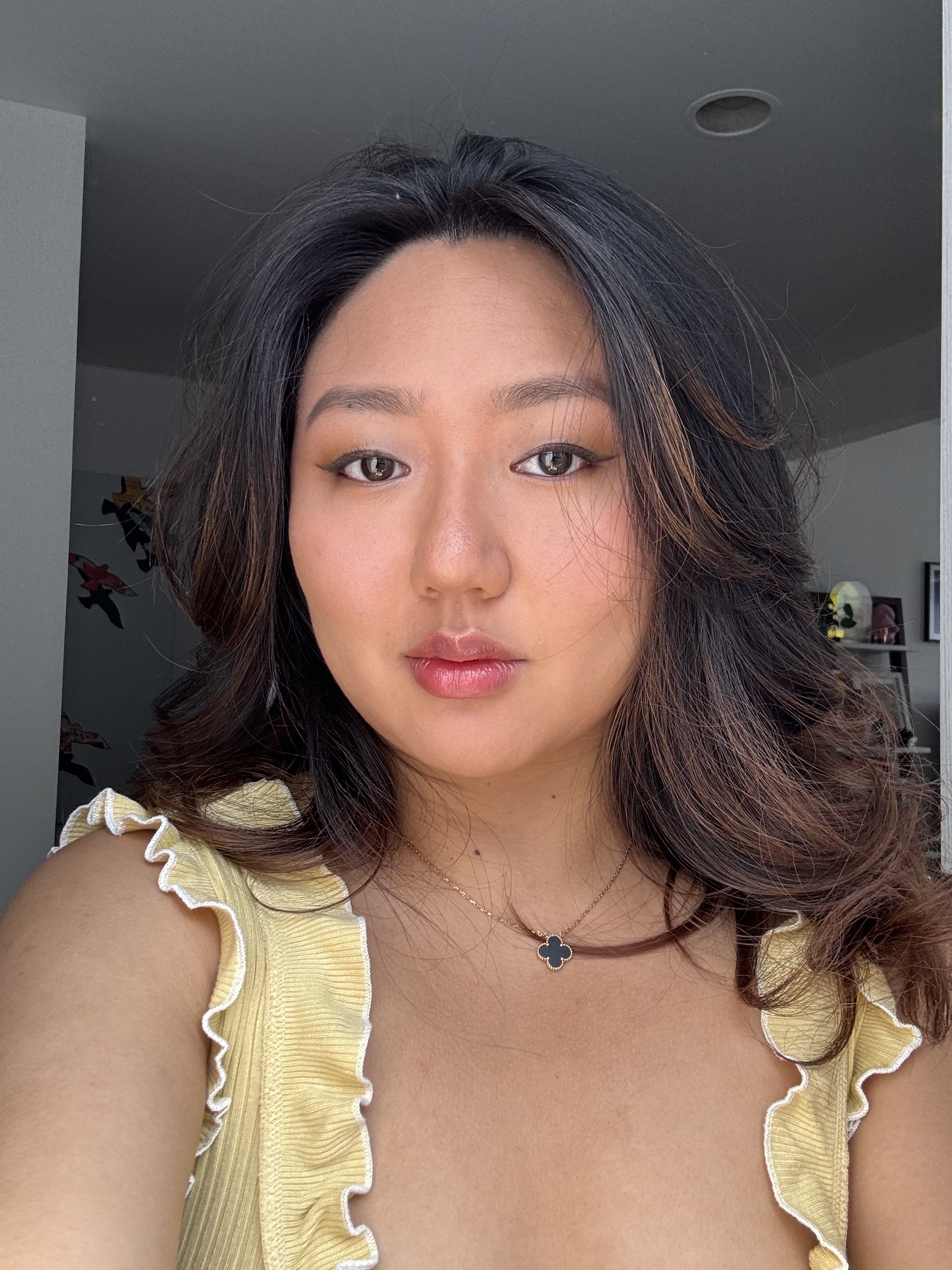 Hara, a Marie Claire tester, tests Hourglass Voyeur Waterproof Gel Eyeliner