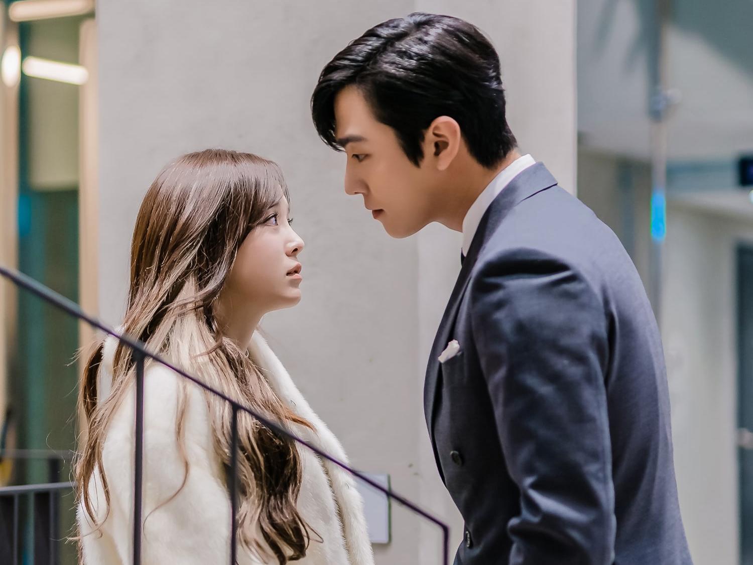 A still from the Netflix k-drama Business Proposal