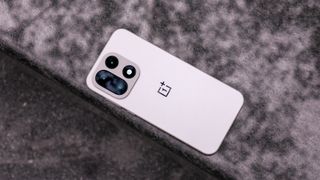 OnePlus 15 review.