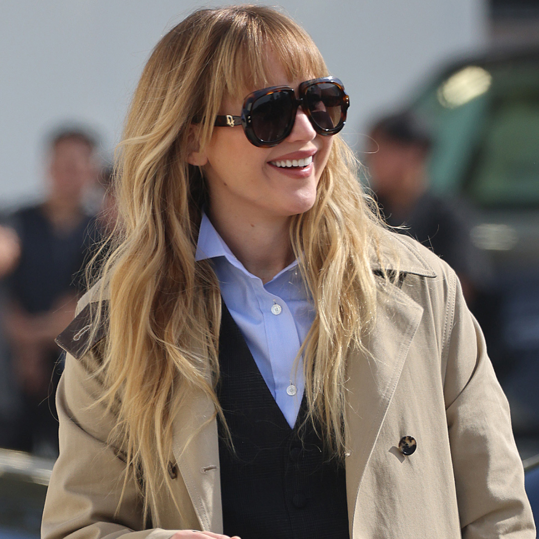 Jennifer Lawrence arrived at Dior by Jonathan Anderson's Spring 2026 show in a trench coat and pumps