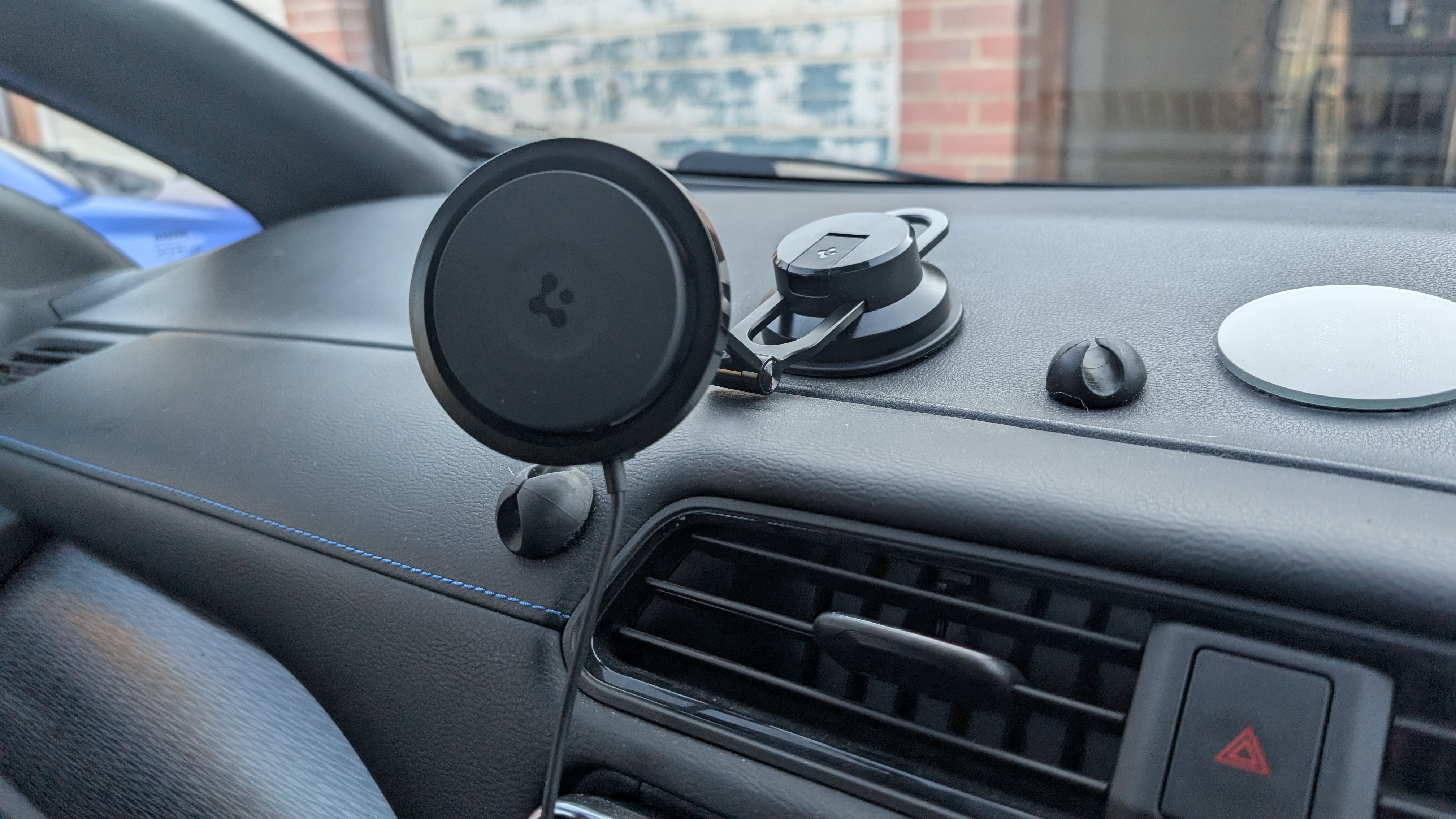 Spigen Onetap pro 3 cryomax magnetic car phone mount