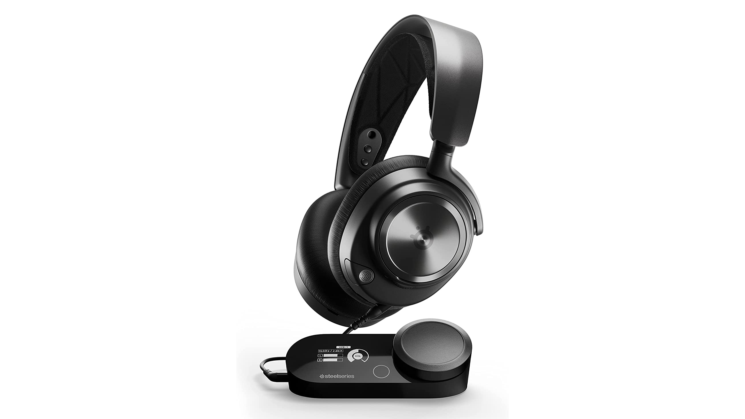 mejores cascos gaming SteelSeries Arctis Nova Pro sobre un fondo blanco
