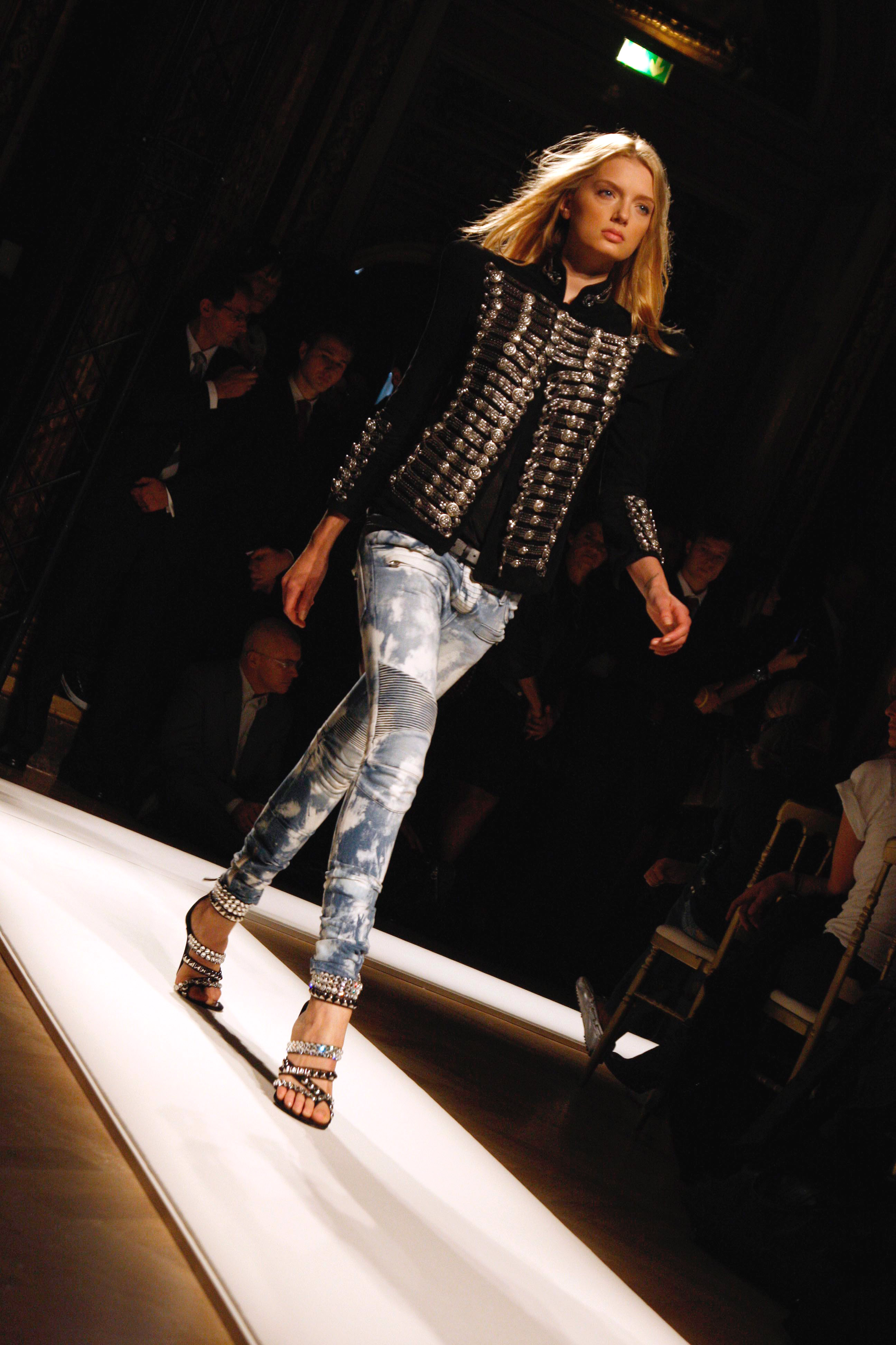 PARIS - 28-Sep-08: Models walk on the Catwalk at the Balmain Ready to wear Fashion Show at Westin hotel in Paris. (Photo by Eric Ryan/Getty Images)