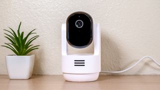 Arlo Essential Pan Tilt Indoor Camera 2K