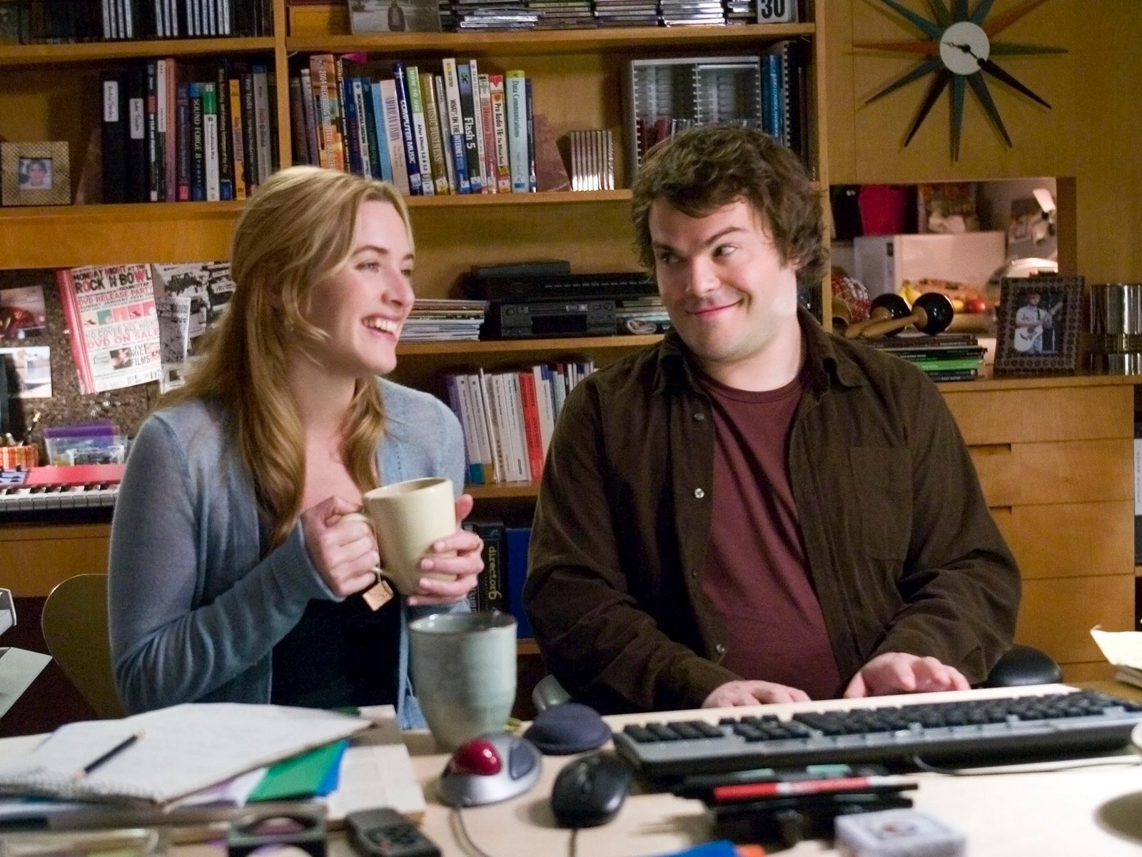 Kate Winslet laughs with Jack Black in &#039;The Holiday&#039;