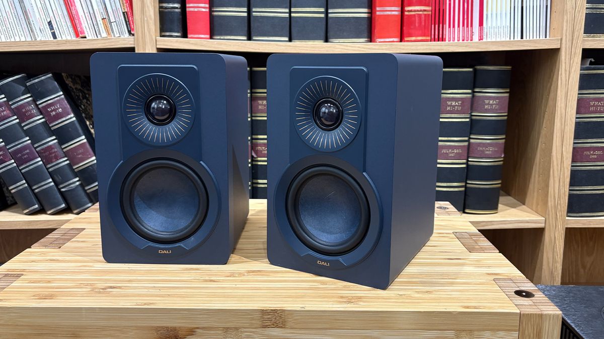 Dali Kupid standmount speakers