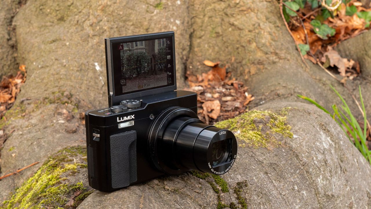 An image of the Panasonic Lumix ZS99 / TZ99