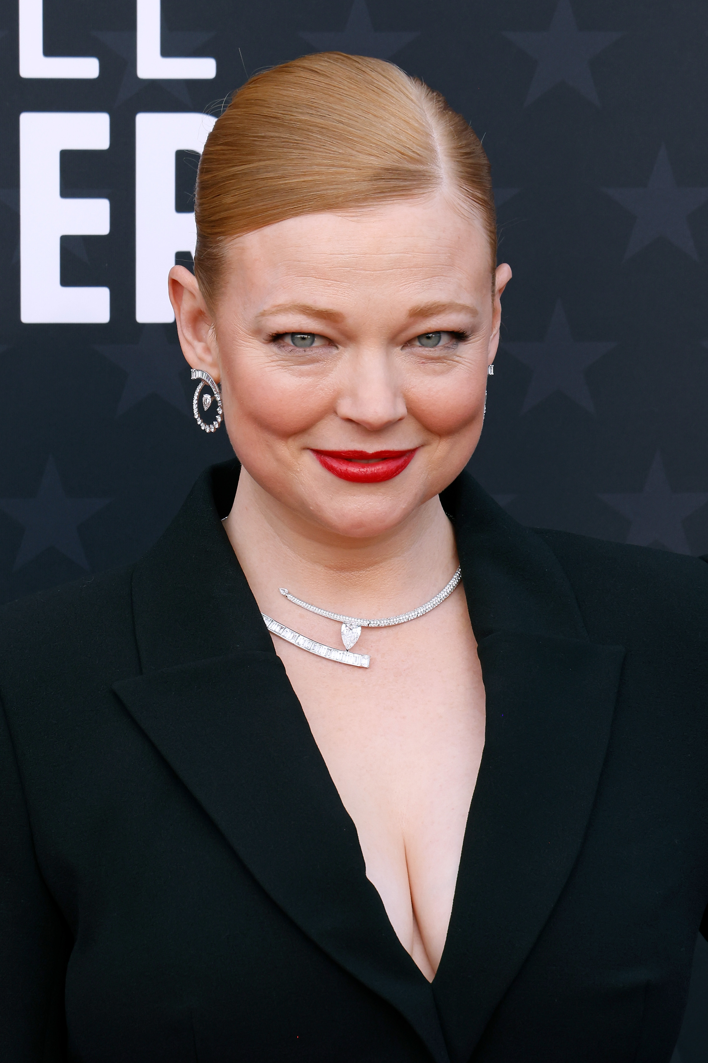 red lipstick - Sarah snook