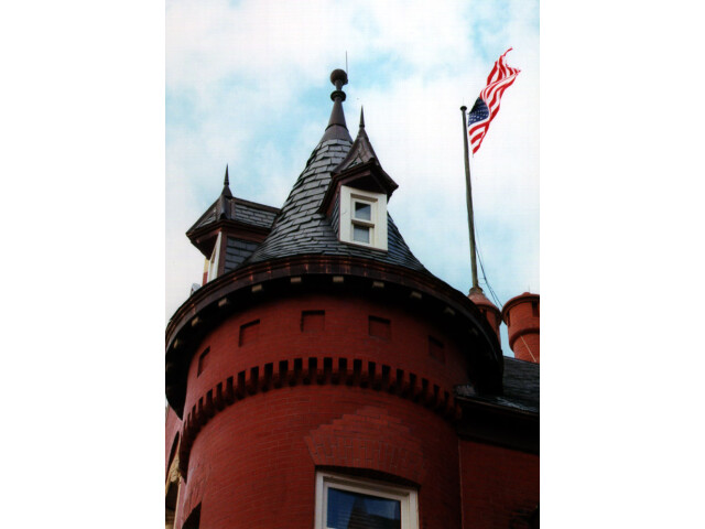Graceland University Administration Building image