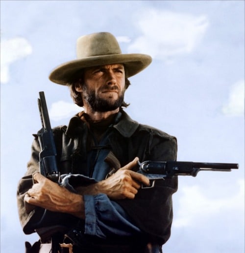 fuera de la ley nosy wales antigua película occidental clint eastwood con armas de fuego