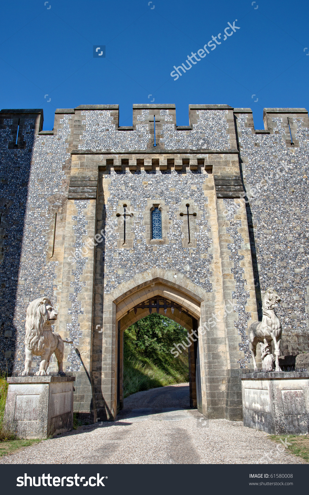 Entrance Gate Of Arundel Castle, England, Uk Stock Photo 61580008.