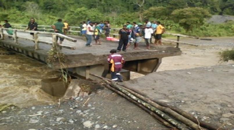 Bulolo road work needs immediate attention: Basil.