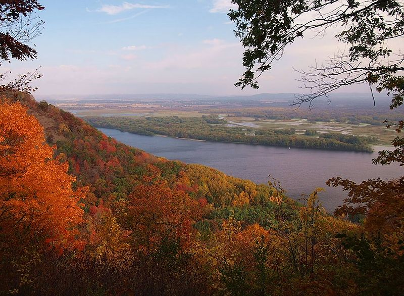 7 of the HOTtest Spots for Fall Colors in Minnesota.