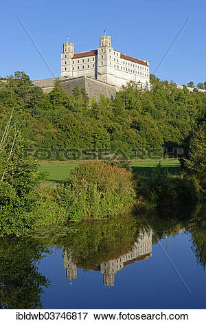 Picture of "Willibaldsburg Castle above the Altmuehl river.